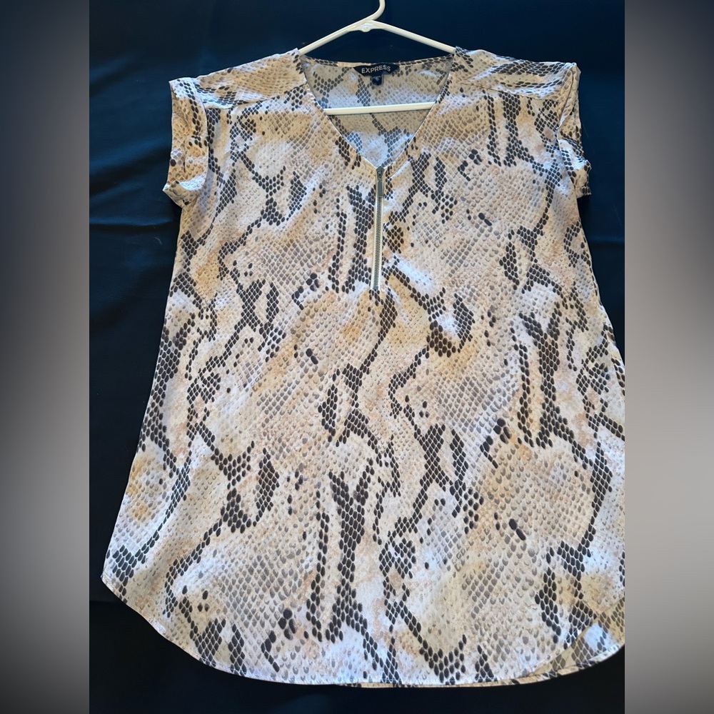 Express Black, grey and Cream Snake Print Top Size Small. - Picture 4 of 4